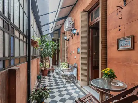 PH Planta Baja + 3/4 ambientes + escritorio + Patio + apto profesional + Caballito