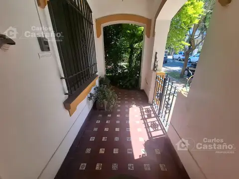 Domingo Faustino Sarmiento al 2400