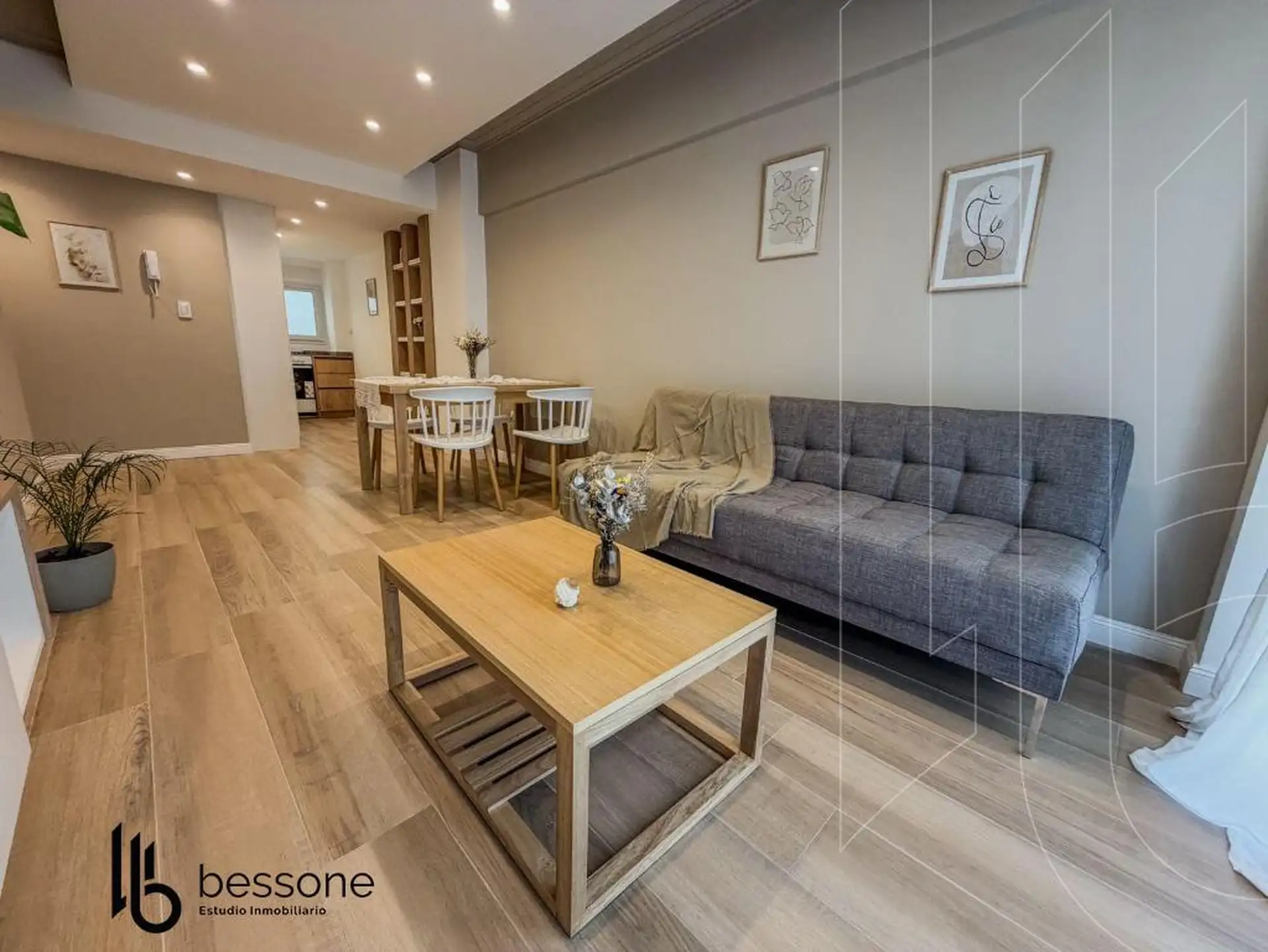 Depto 3 amb, 50m² reciclado con balcón al frente — Plaza Mitre