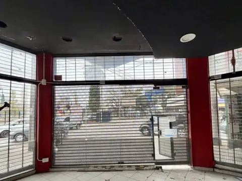 Local en Alquiler Via Pública