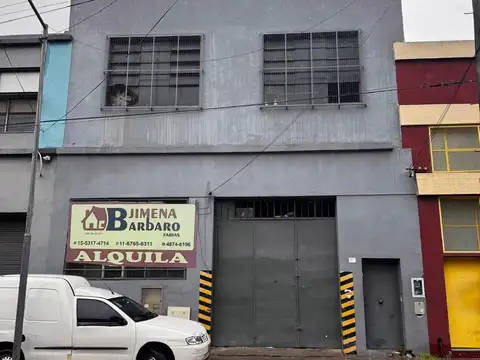 BARBARO FARIAS ALQUILA GALPON 500MTS.