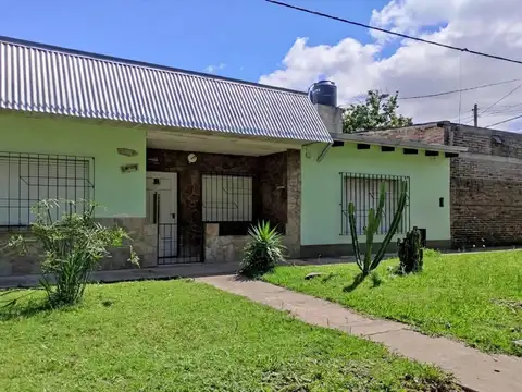 VENTA DE CASA DE 2 DORMITORIOS EN FISHERTON