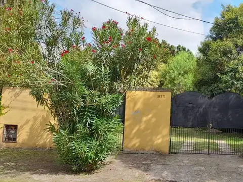 CASA AMERICANA EN CALLE MARTIN FIERRO