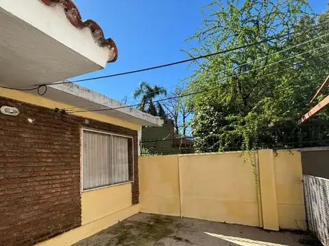 Casa en Alquiler en Granadero Baigorria, $ 500.000