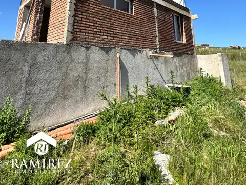 CASA A TERMINAR EN V. YACANTO