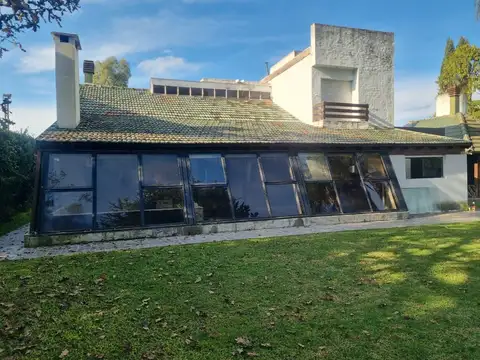 Casa en Alquiler de 3 dormitorios