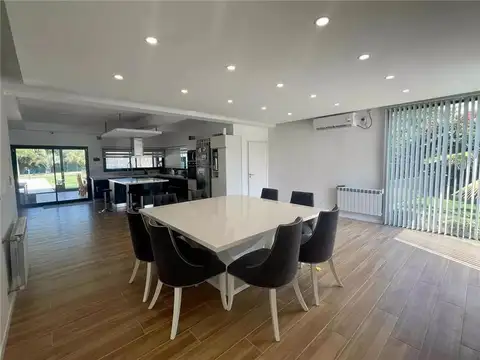 Casa en Alquiler en San Vicente, USD 4.500