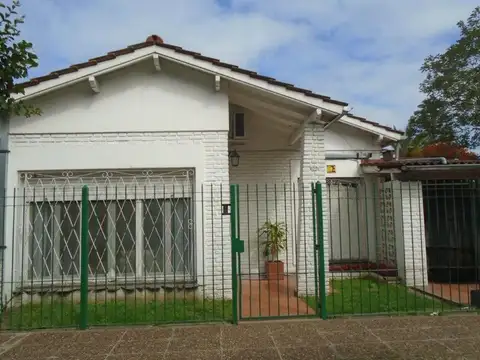 Chalet tradicional ubicado en Castelar Norte