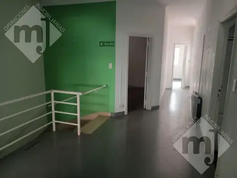 Oficina en Alquiler 75 años