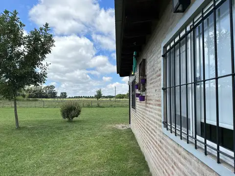 Descubre la magia de Bahia de los Lobos con la venta de este encantador complejo de dos cabañas!