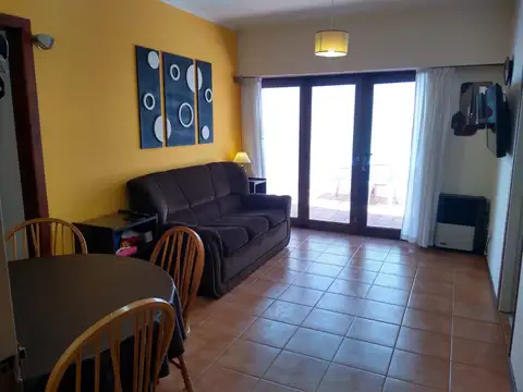 Calle 14 1000, Piso 1