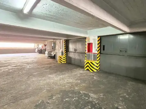 Cochera en venta - 12mts2 - Caballito