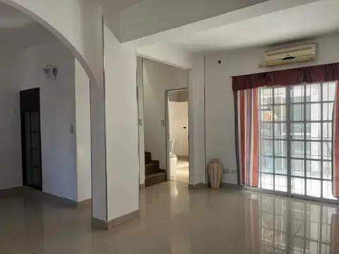 Depto Tipo Casa en Alquiler 20 años