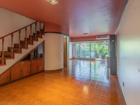 Belén 449 , Piso 0