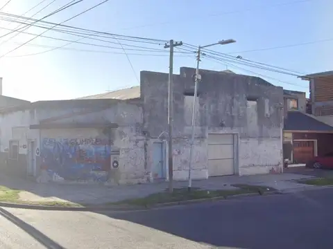 Deposito en venta - 335 m2 - Sarandi.