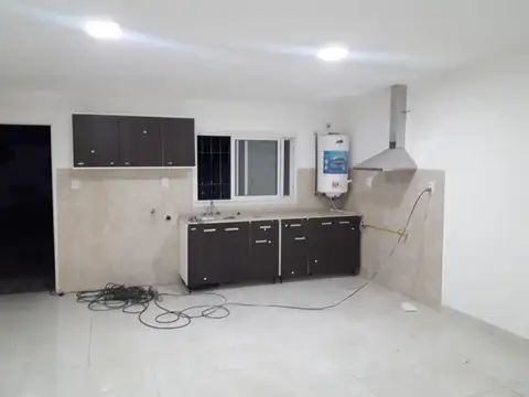 VENTA CASA Y DEPARTAMENTO EN VILLA PARQUE SANTA ANA