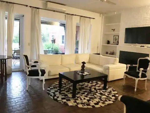 Casa 4 ambientes con 4 baños