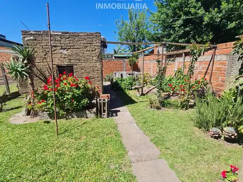 Casa 4 ambientes con 1 baño