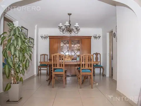 Depto Tipo Casa en Alquiler en Castelar, $ 1.280.000