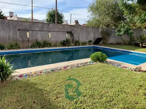 Venta Casa 6amb.Lote 600mts.El Palomar