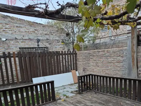 Casa con departamento