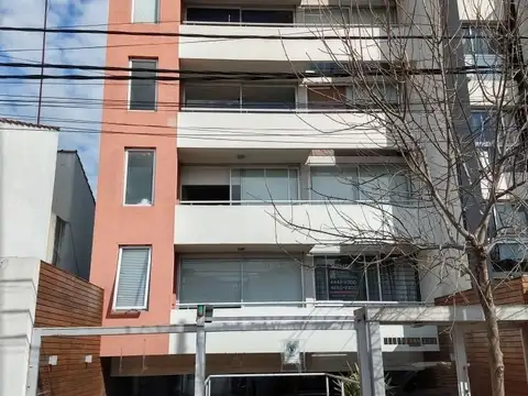 EXCELENTE CATEGORIA 2 AMBIENTES AL FRENTE ESCUCHA OFERTA