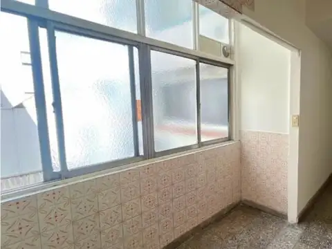 DEPARTAMENTO 2 AMBIENTES AMPLIO EN VENTA – FLORES – SUBTE SAN PEDRITO
