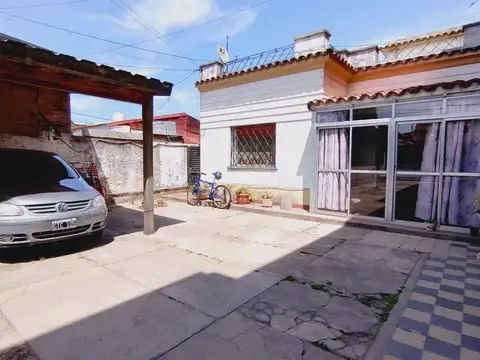Casa 3 ambientes con 2 baños