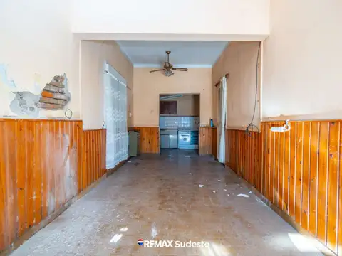 VENTA CASA DOS DORMITORIOS CON GARAGE Y PATIO