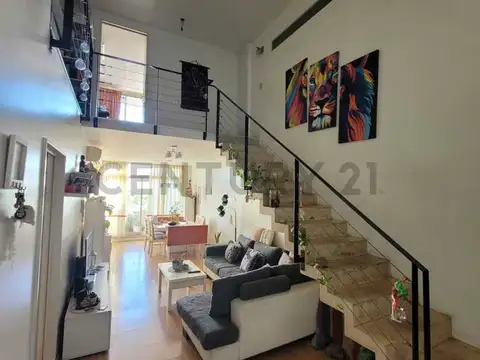 Departamento en duplex 4 ambientes - 3 baños completos - Villa Urquiza - Oportunidad