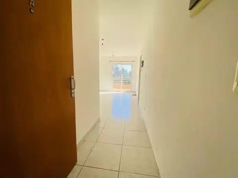 Departamento en Alquiler en Caseros, $ 550.000