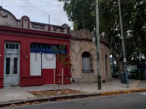 Oportunidad Flipping en Villa Luro – Casa en Lote Propio a Reciclar