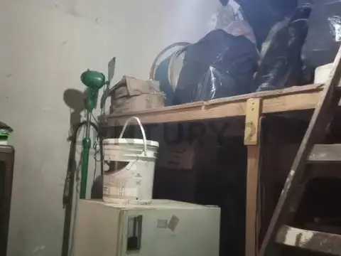 Casa 6 ambientes con 1 baño