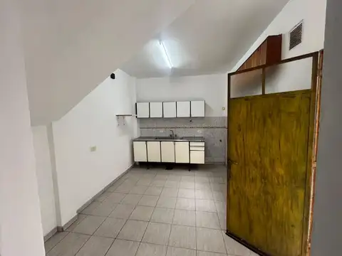 Depto Tipo Casa en Alquiler de 2 dormitorios
