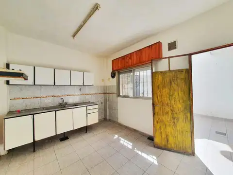 Depto Tipo Casa en Alquiler de 3 ambientes