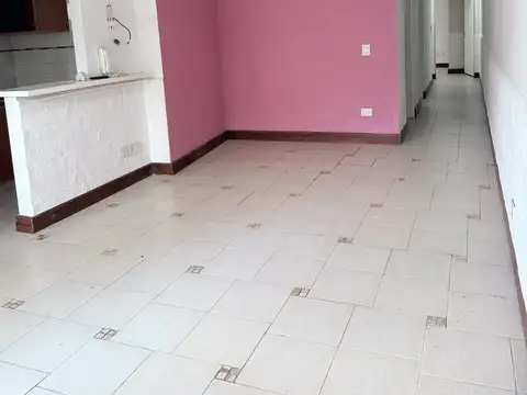 Depto Tipo Casa en Alquiler con 1 cocheras