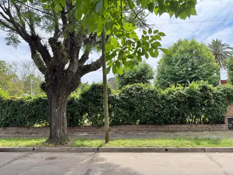 Imperdible terreno en venta ubicado en el límite entre Martínez y Acassuso, San Isidro.