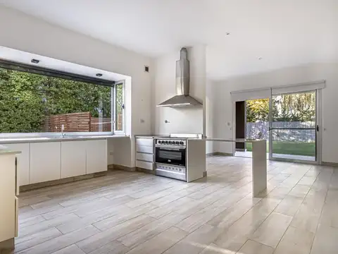 Casa en Venta en Barbarita, USD 520.000