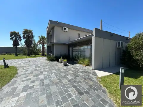 Casa en Venta en Puerto Roldan, USD 350.000