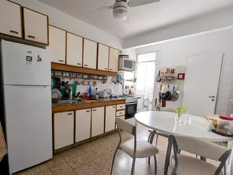 Departamento 3 ambientes con 2 baños