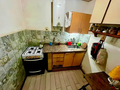 CASA 4 AMBIENTES EN VENTA EN LANUS CON TERRAZA