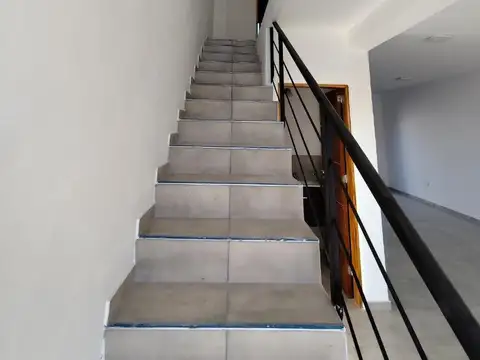 Depto Tipo Casa en Alquiler A Estrenar