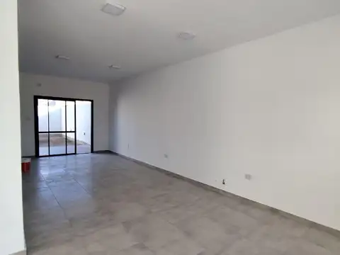 Depto Tipo Casa en Alquiler de 3 ambientes