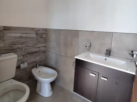 Depto Tipo Casa en Alquiler de 2 dormitorios