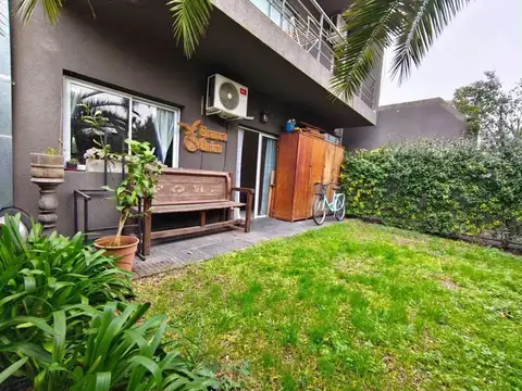 SIMBRON 5900, VENTA DEPARTAMENTO DE DOS AMBIENTES EN PB CON PILETA Y COCHERA EN VILLA REAL