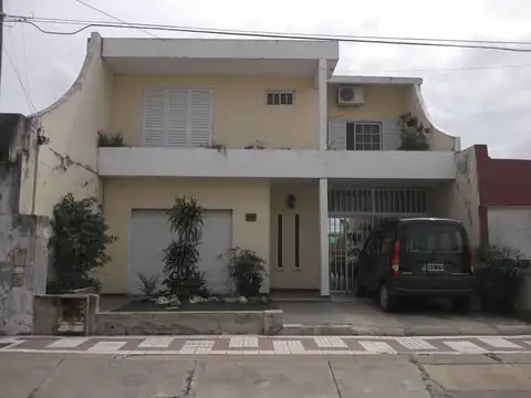 Venta | Casa | 3 Dormitorios | Apta crédito | Capitán Bermúdez | Bo. Villa Cassini