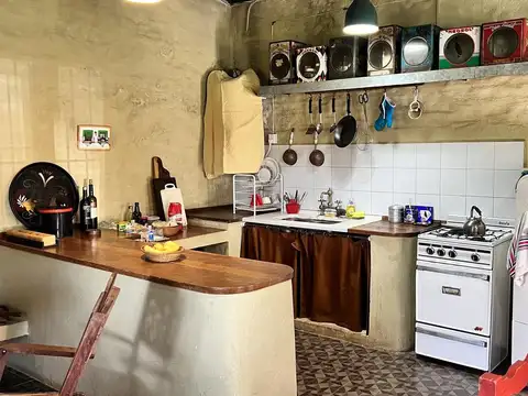 Casona antigua en zona Termas San José