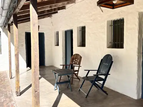 Casona antigua en zona Termas San José