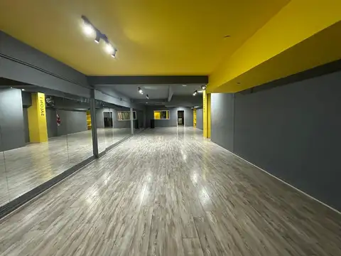 Local en Alquiler en Caseros, $ 3.000.000