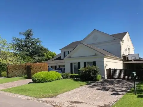 Casa en Venta de 5 dormitorios